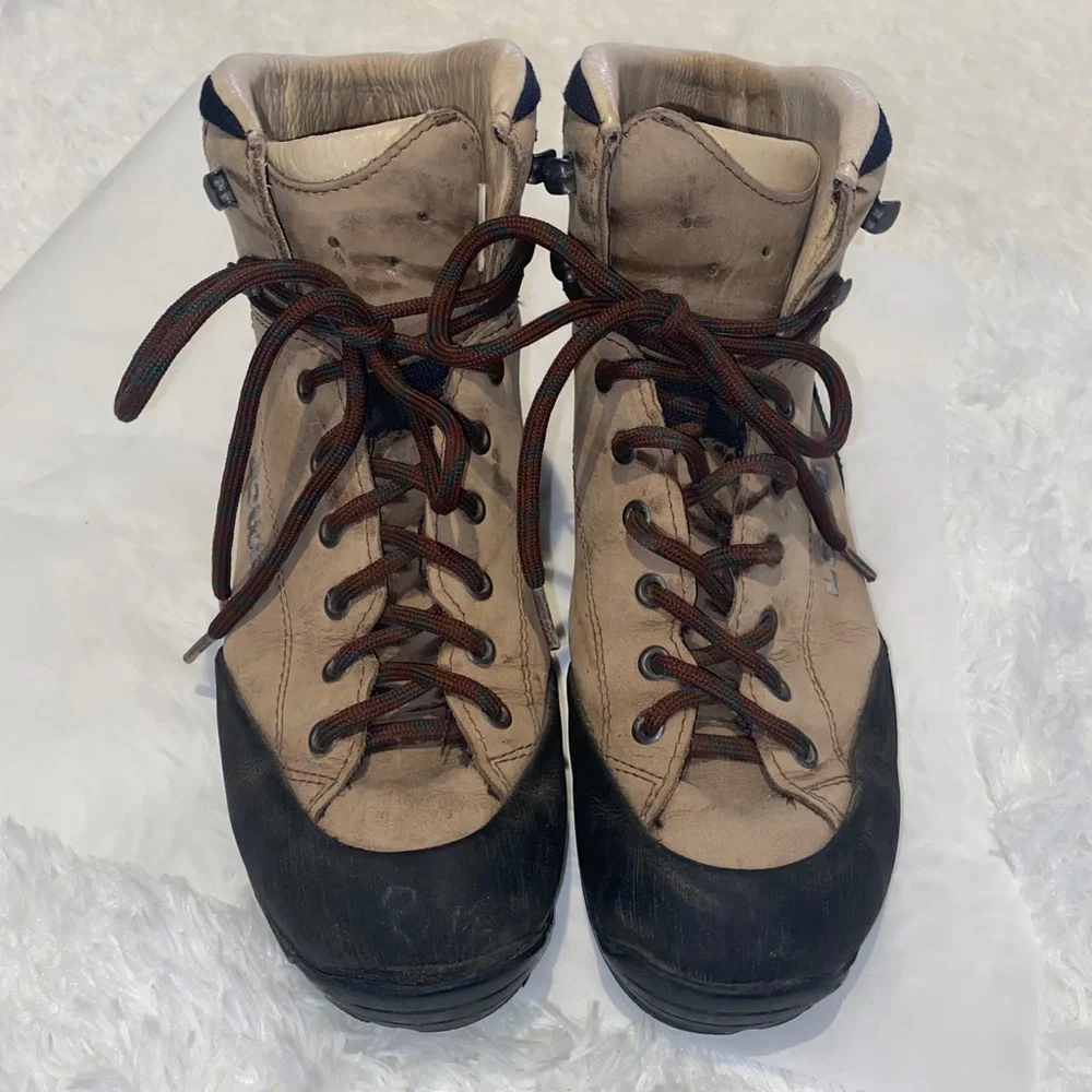 Lowa Hiking Boots